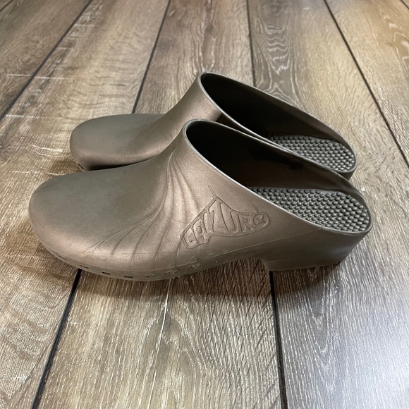 Calzuro Other - Calzuro BIHOS Padova Metallic Grey Without Holes Clogs Men's Size 8 , 8.5 , 9